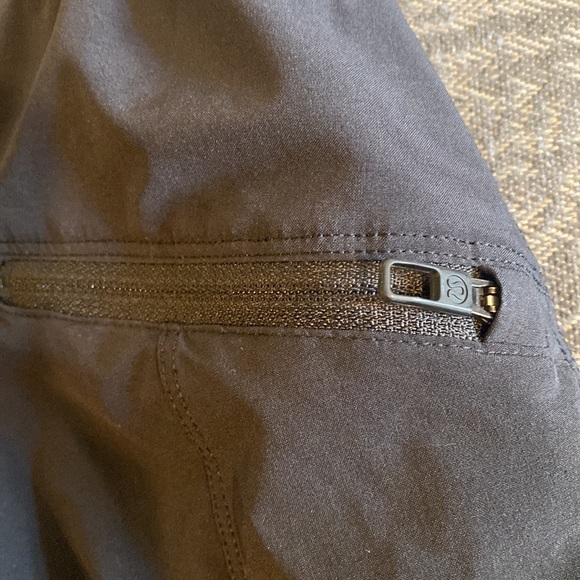 Men’s Lululemon shorts - Picture 5 of 8